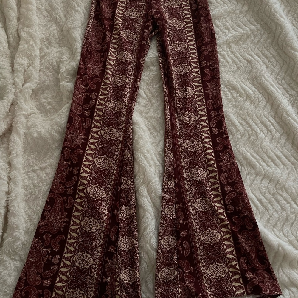 Stretchy Flare Printed Pants